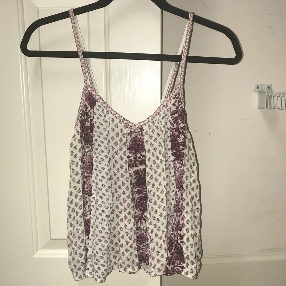 american eagle burgundy & cream patterned tank top